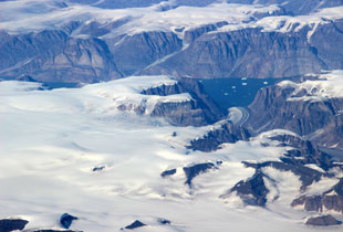 Гренландия из самолета